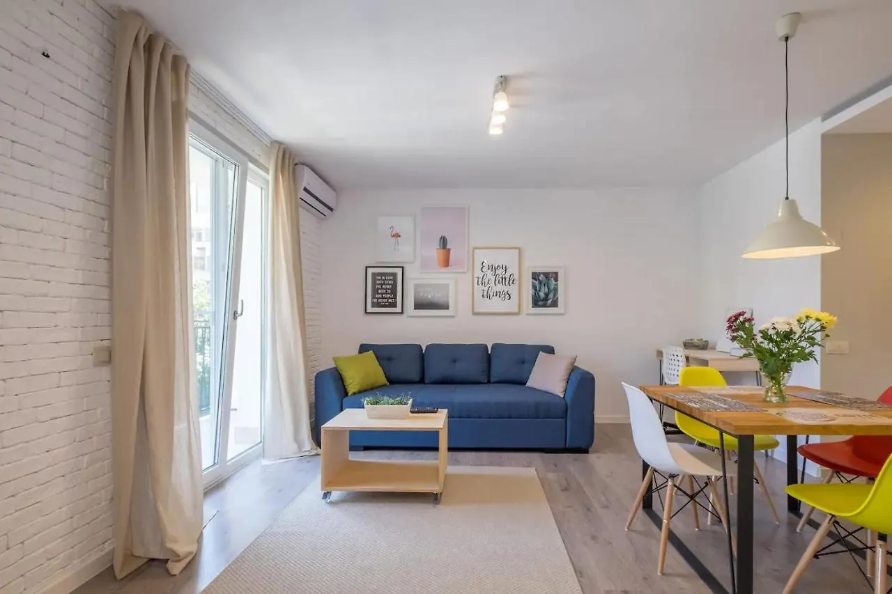 Quiet & Airy Modern Apt. Top Centre Free Parking Sofia