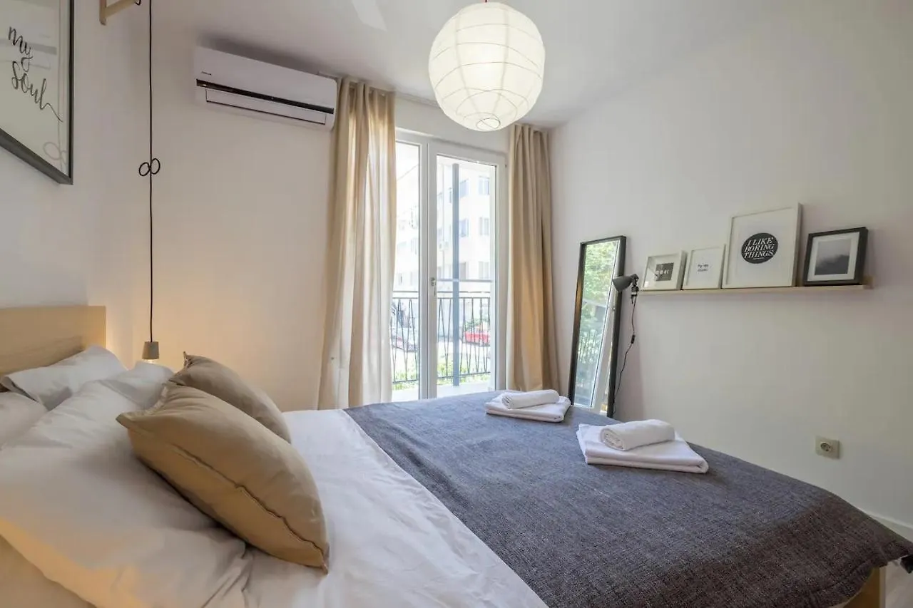 Quiet & Airy Modern Apt. Top Centre Free Parking Sofia 0*,
