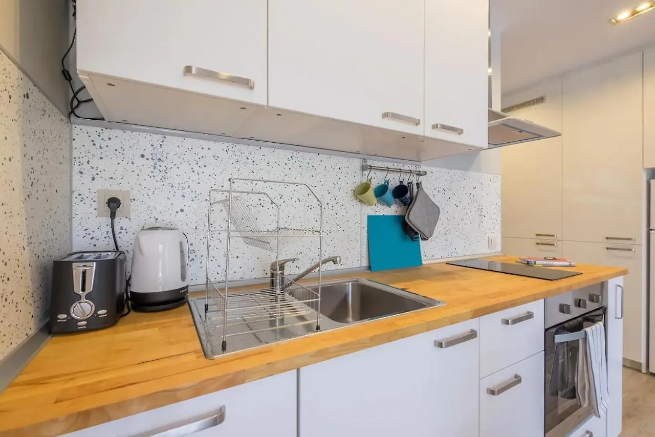 Quiet & Airy Modern Apt. Top Centre Free Parking Sofia 0*,